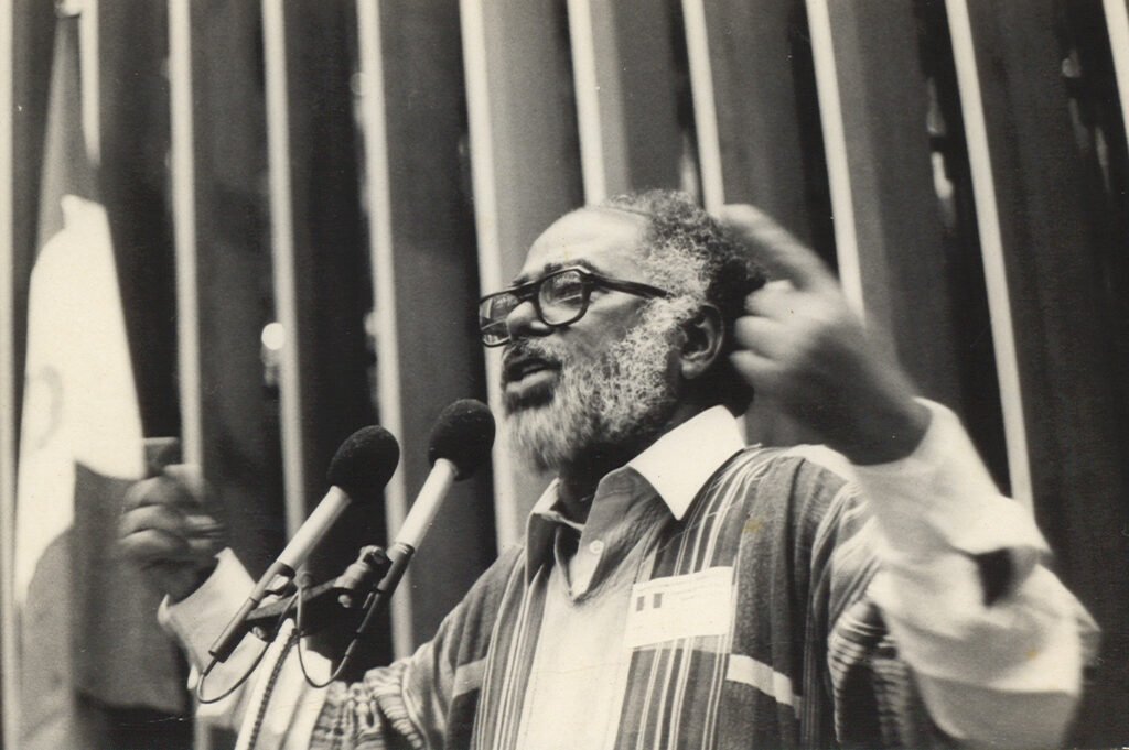 105 anos de Abdias Nascimento Abdias Camara dos Dep