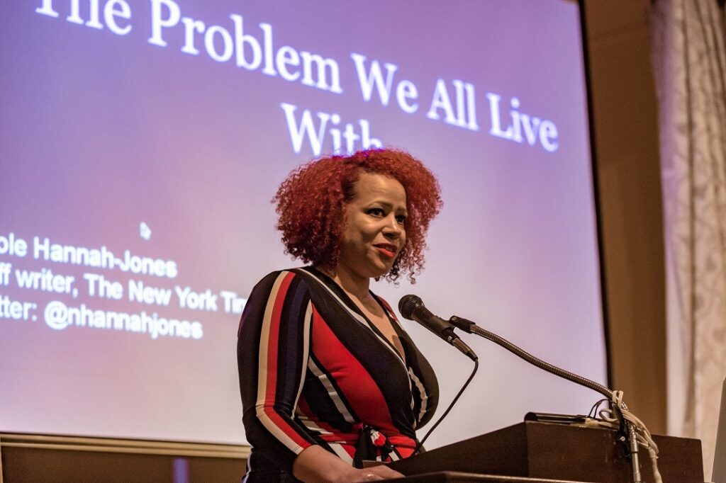 A repórter da NY Times Magazine, Nikole Hannah-Jones, de 44 anos, foi uma das vencedoras do Pulitzer deste ano. Foto: Ed Newton.