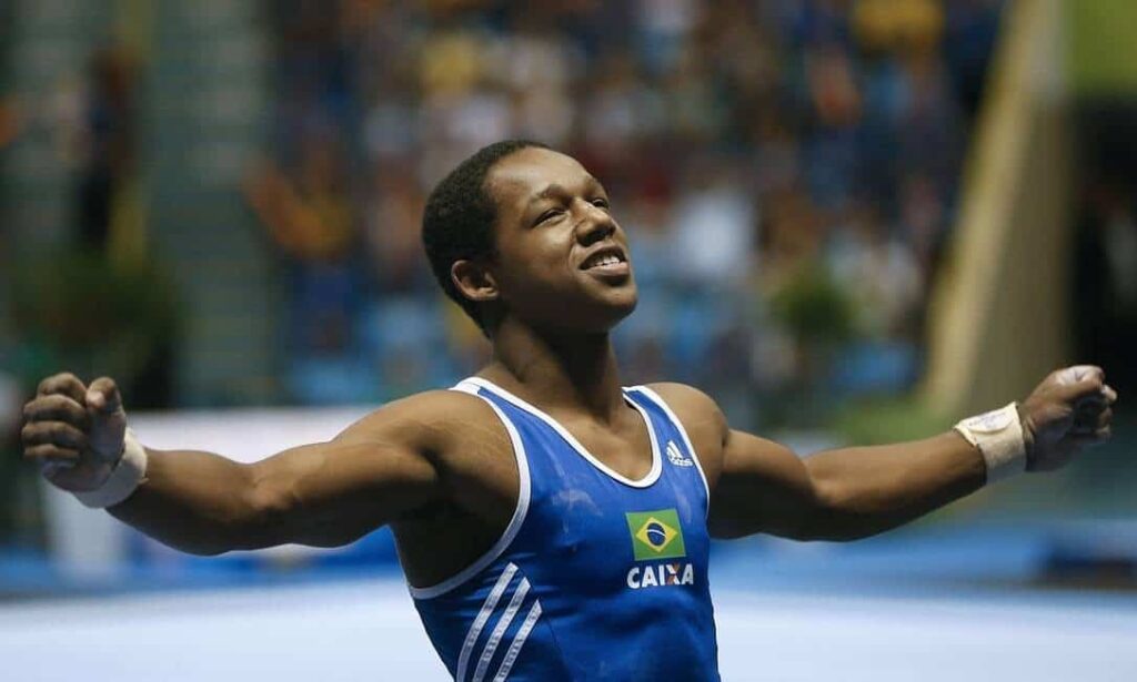 Campanha arrecada R$ 21 mil para Ângelo Assumpção, demitido ao denunciar racismo angelo