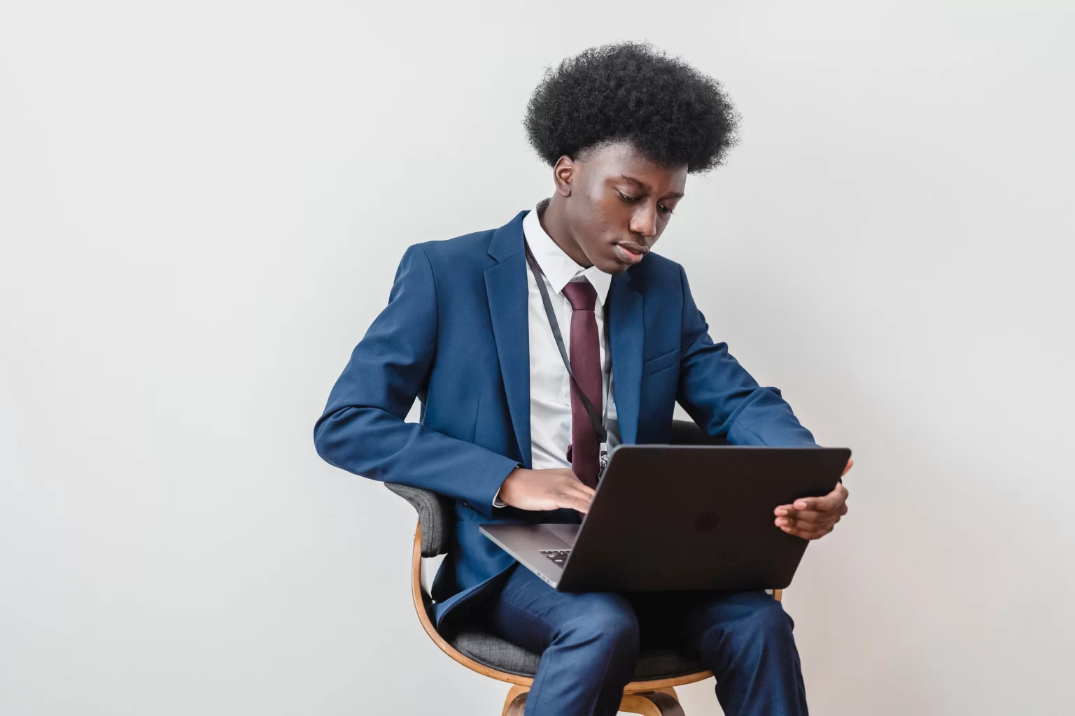 📢 Alerta Afroclassificados: HRTech brasileira abre 12 vagas em todo país para pessoas negras 2 vagas abertas para pessoas negras v3